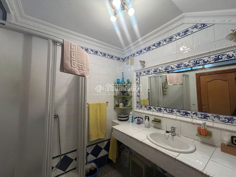 Foto e797a7ea-6643-4e0d-9e86-61db279dbb35. Casa aparellada a Isla Chica Huelva