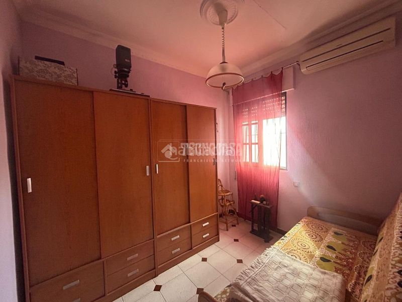 Foto fe175e3f-a732-4500-a63c-f73115d18894. Casa aparellada a Isla Chica Huelva