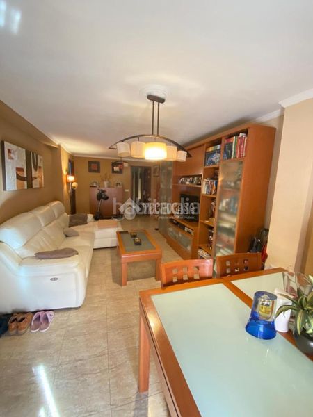 Foto 10df1d42-c04c-46e2-b9f2-2141d9a85772. Pis a Isla Chica Huelva