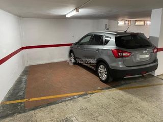 Aparcament cotxe a Isla Chica. Boxplaza de garaje en venta en huelva