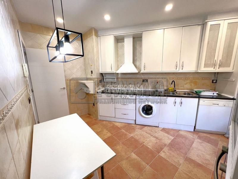 Foto 374d322f-12a6-4527-94ed-356edb93d801. Piso  en venta en Centro Cuenca