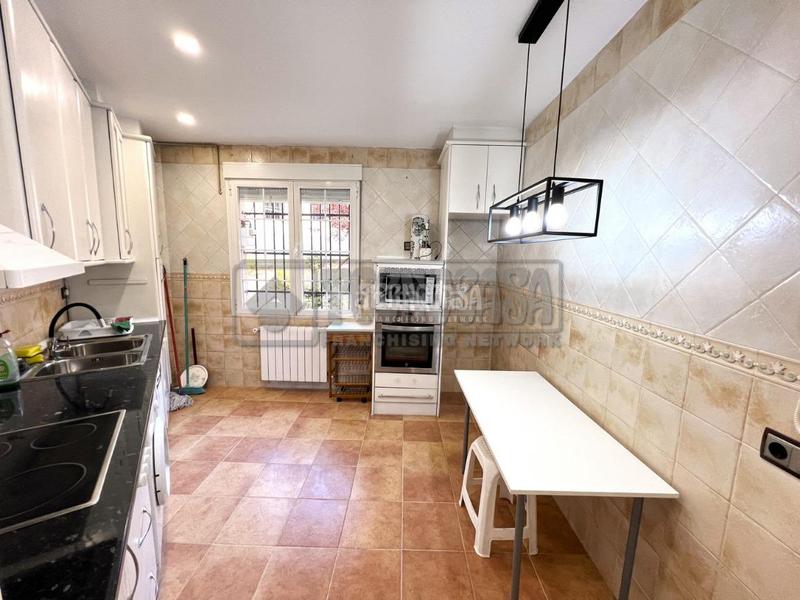 Foto 39b643c5-ba9b-40ee-b2c2-dabd1889305d. Piso  en venta en Centro Cuenca