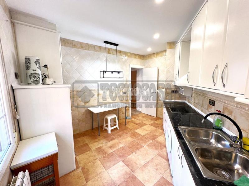 Foto 4dd3e15c-2dbd-4f50-97e1-f9633dd149fb. Piso  en venta en Centro Cuenca
