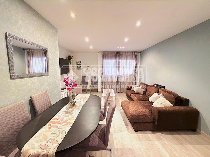 Foto 9d1f8d88-ae9f-4890-b8bb-5ef4980e8f9c. Appartamento con riscaldamento parcheggio in San Fernando - Carretera de Valencia Cuenca