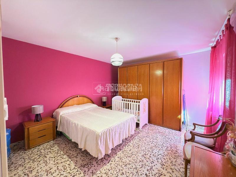 Foto 80a55d27-55bd-4499-96a7-9becaa27a32f. Etagenwohnung mit heizung in Centro Cuenca