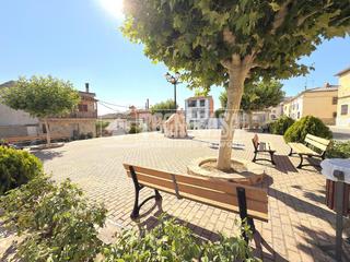 Casa aparellada  Plaza virgen del rosario. Casa en venta en zarzuela
