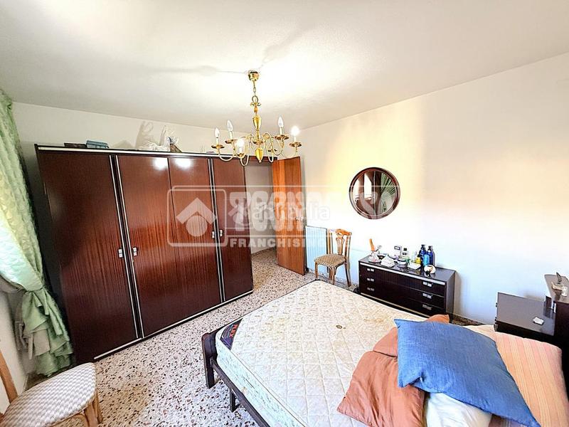 Foto 5770d237-88a5-4b99-9d0b-896168bf0937. Pis amb calefacció aparcament a San Fernando - Carretera de Valencia Cuenca