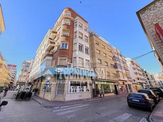 Pis  C. hermanos valdés. Piso en venta en cuenca