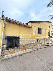 Casa bifamiliare  Plaza santa lucia. Casa en venta en castilloalbaráñez