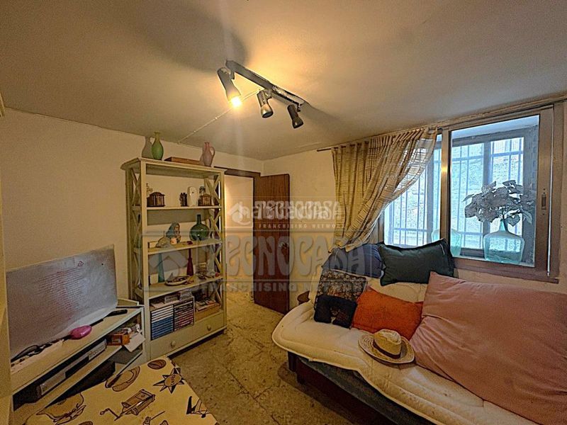 Foto ae675976-43db-4a2b-8215-7fe3650b8704. Casa aparellada amb calefacció a Castillo - Albaráñez