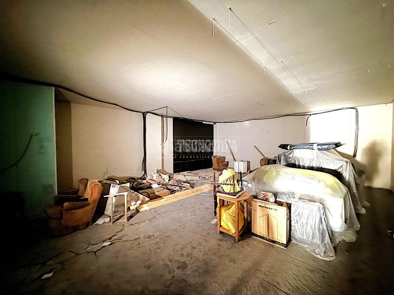 Foto e22665d5-ea9c-434b-b08e-19c70749c957. Rent business premise in Centro Cuenca