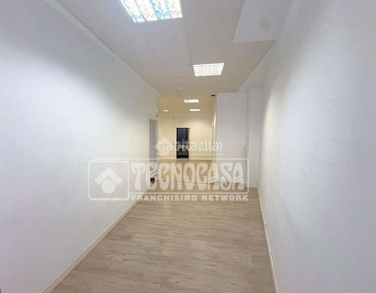 Foto 3c2a8082-546f-42eb-b87c-c297300e56b1. Lloguer local comercial a Centro Cuenca