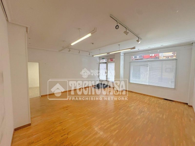 Foto b3e991d6-3421-458b-aae5-58541370d105. Lloguer local comercial a Centro Cuenca