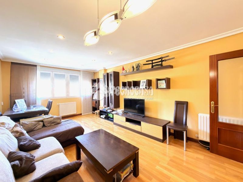 Foto bc6b8f3d-330e-43f4-a486-730abc239b89. Flat with heating parking in San Fernando - Carretera de Valencia Cuenca