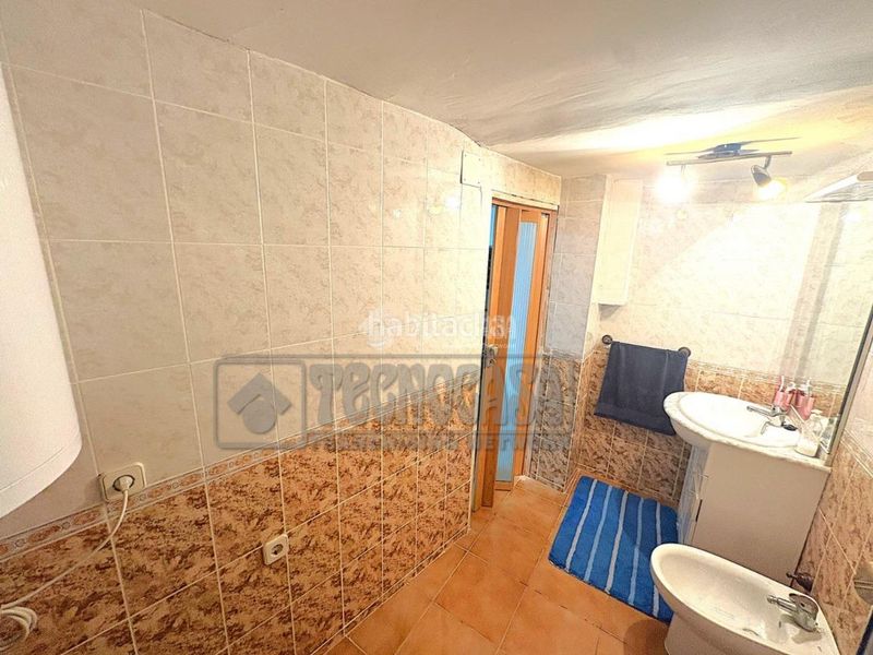 Foto 474b597e-a7f7-4b18-bc3b-e7b50ca8f762. Casa aparellada amb calefacció a Gascueña