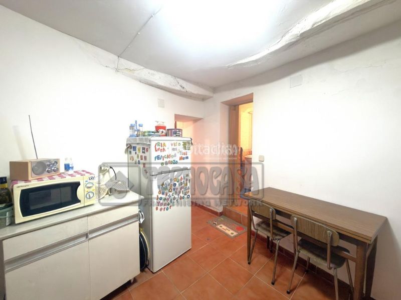 Foto 64e33b96-fa44-44b3-b8ad-3ef96638baee. Casa aparellada amb calefacció a Gascueña