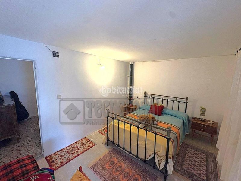 Foto ea07e9a1-0bb0-46fb-90cb-2a0050b2793c. Casa aparellada amb calefacció a Gascueña