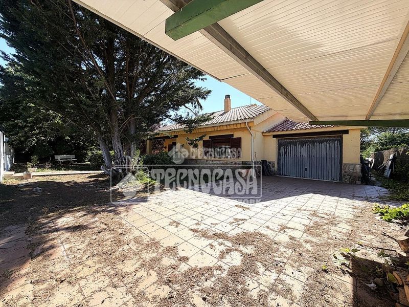 Foto 1abc7e3f-e35f-4d8f-9d7a-09f45122026a. Casa amb calefacció a Arcas del Villar