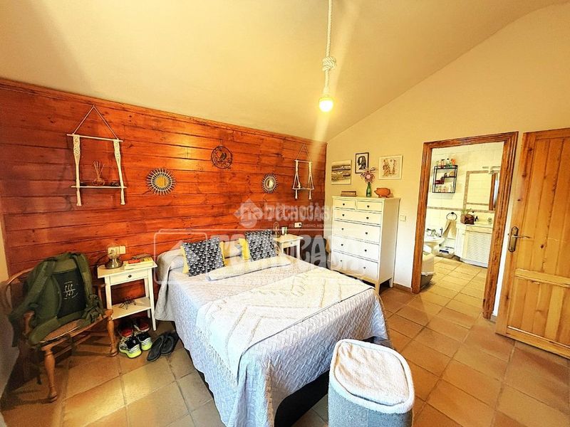 Foto a3b1ff0c-94af-4d70-9cac-8870ab31ec3d. Casa amb calefacció a Arcas del Villar
