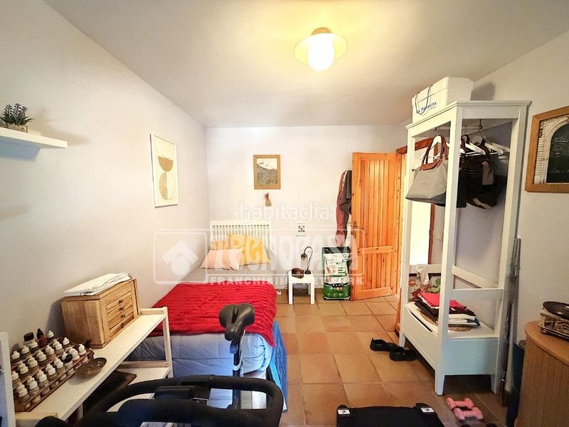 Foto c3b462f5-9c43-4802-9952-d098052321a1. Casa amb calefacció a Arcas del Villar