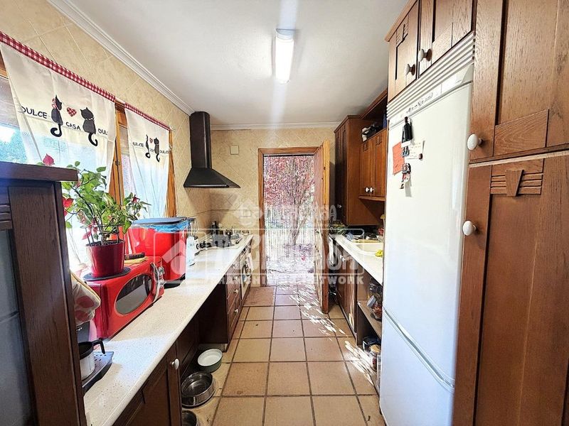 Foto e11531bc-722e-4b55-9534-2f2e80b11a25. Casa amb calefacció a Arcas del Villar