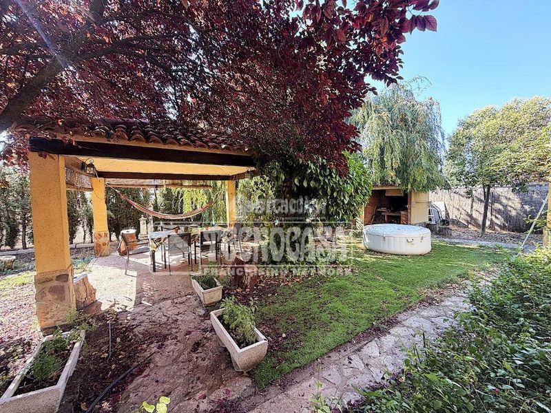 Foto fce8ddac-787f-4f8e-b7c1-7cd02de51da9. Casa amb calefacció a Arcas del Villar