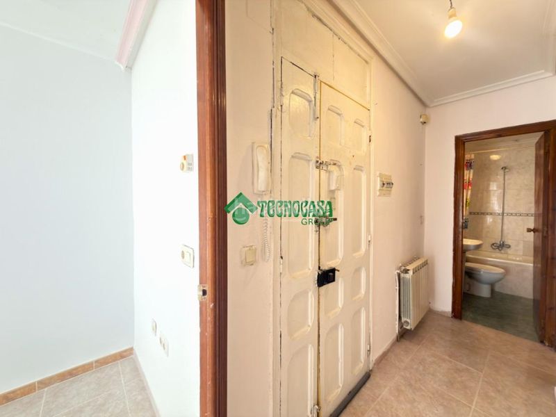 Foto c18f4aaf-44a3-43cf-a95c-2a118cf431c0. Flat in Centro Cuenca