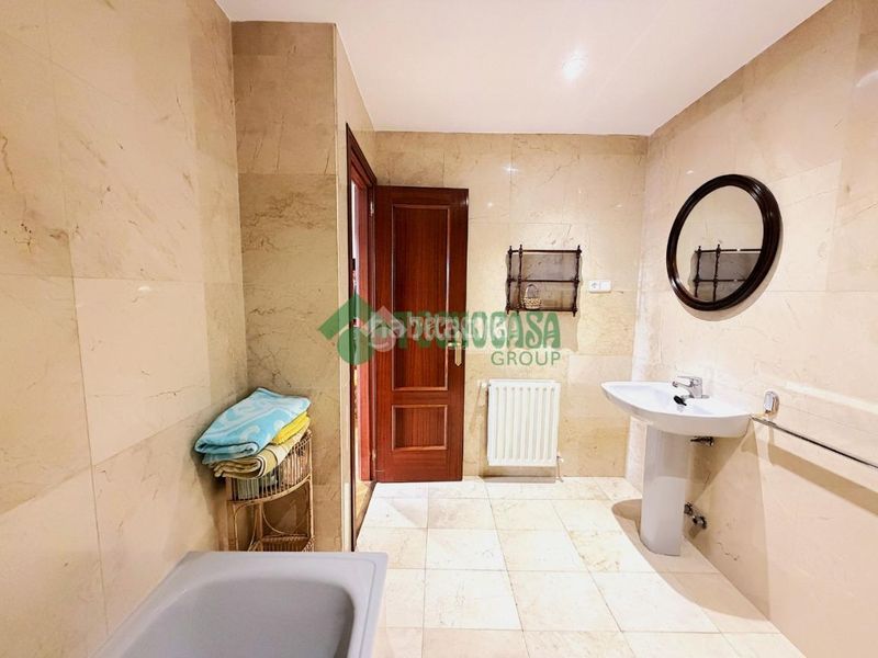 Foto baf34be9-7052-4482-b33c-e57d3a232853. Pis amb calefacció aparcament a Centro Cuenca