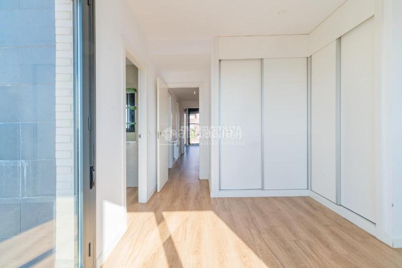 Foto 43af75b6-09fe-485e-9514-f9728aeb16ef. Casa bifamiliare con riscaldamento parcheggio in Urbanización El Mediterráneo Arroyomolinos