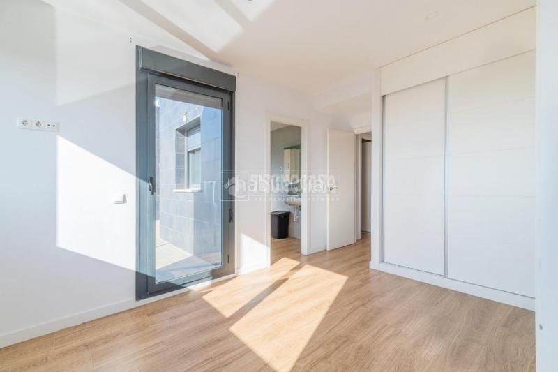 Foto 9f4e9540-b1f7-40c1-82ef-03cf5d2b0bd4. Casa bifamiliare con riscaldamento parcheggio in Urbanización El Mediterráneo Arroyomolinos