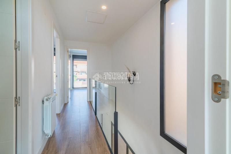 Foto db8218a6-42e1-4345-b945-3879ee26eadc. Casa bifamiliare con riscaldamento parcheggio in Urbanización El Mediterráneo Arroyomolinos