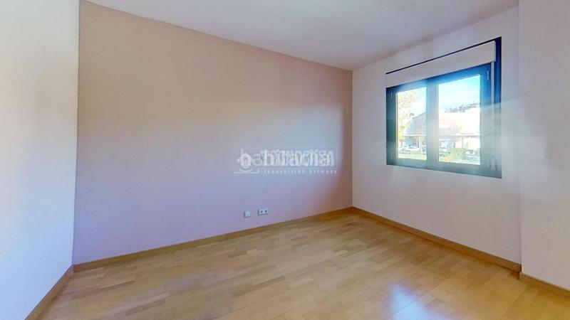 Foto 12ff8570-7146-4385-9a8d-f83c93ec0d00. Casa aparellada amb calefacció aparcament a Urbanización El Mediterráneo Arroyomolinos