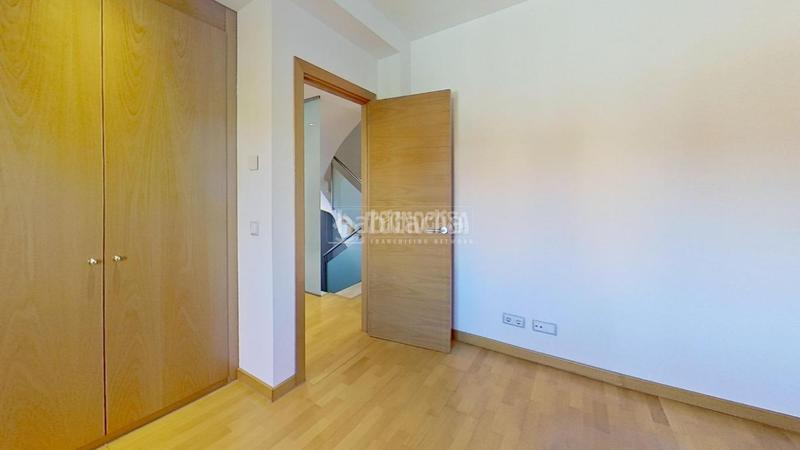 Foto 1de5a30e-809f-46c8-8295-e36591589aeb. Casa aparellada amb calefacció aparcament a Urbanización El Mediterráneo Arroyomolinos