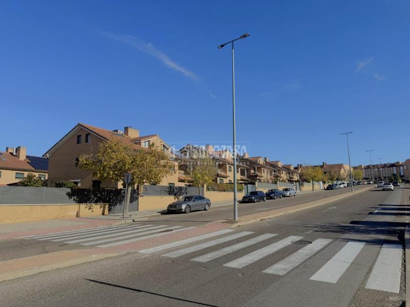 Foto 8467a2e0-4ff1-4917-bfed-50393a94d809. Casa aparellada amb calefacció aparcament a Urbanización El Mediterráneo Arroyomolinos