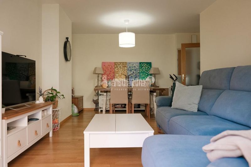 Foto cf52b605-a780-4053-92f8-574800a4e2d9. Pis amb calefacció aparcament piscina a Urbanización El Mediterráneo Arroyomolinos