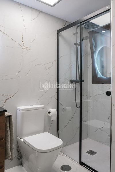 Foto 31a0f672-b322-4c71-99e1-d007f5794b8c. Casa aparellada amb calefacció aparcament piscina a Arroyomolinos