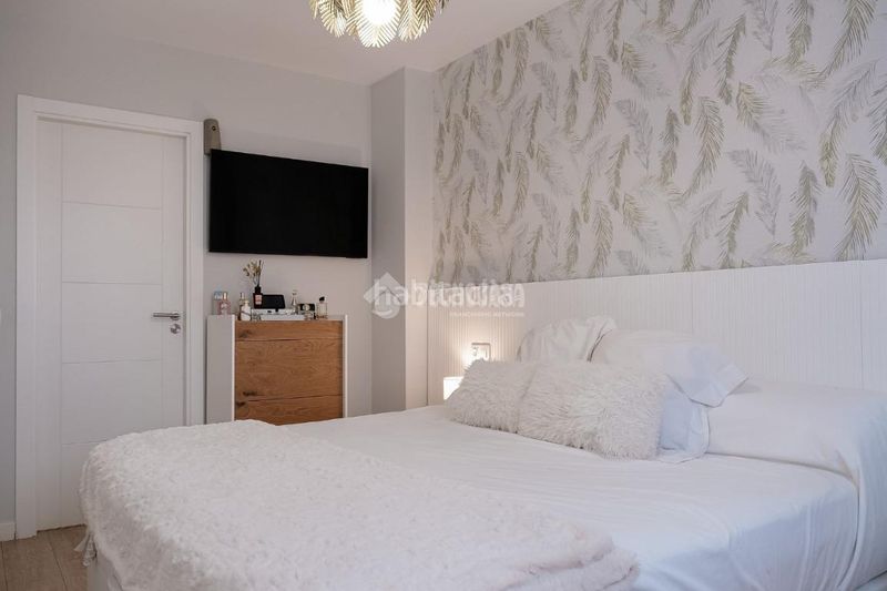 Foto e8faa4ac-c2b6-4c9e-ba1d-a348a204645f. Casa aparellada amb calefacció aparcament piscina a Arroyomolinos