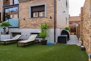 Towny house in Urbanización El Mediterráneo. Casa en venta en arroyomolinos