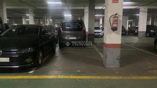 Parking coche en La Nova Esquerra de l´Eixample. Boxplaza de garaje en venta en barcelona