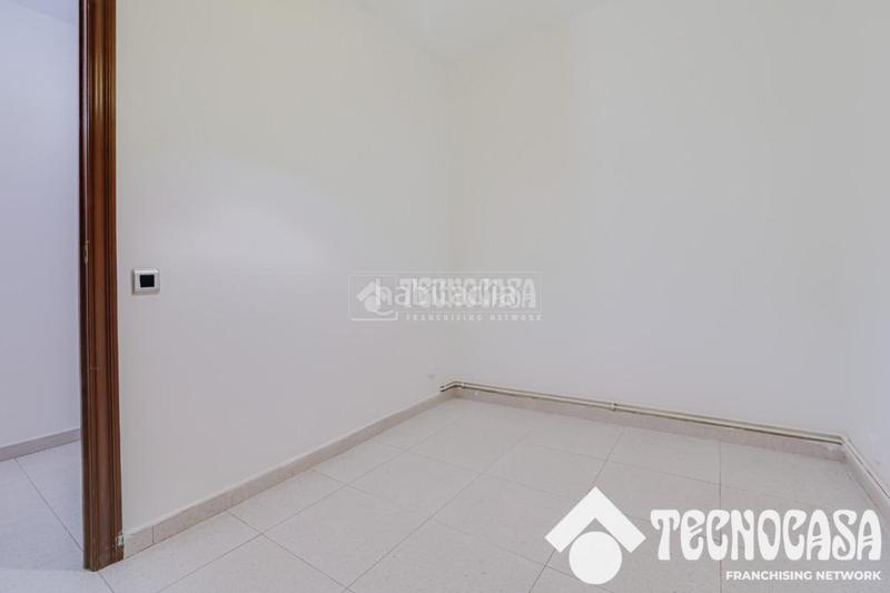 Foto b81754bc-fc1d-4187-b214-181925354a49. Piso  en venta en La Nova Esquerra de l´Eixample Barcelona