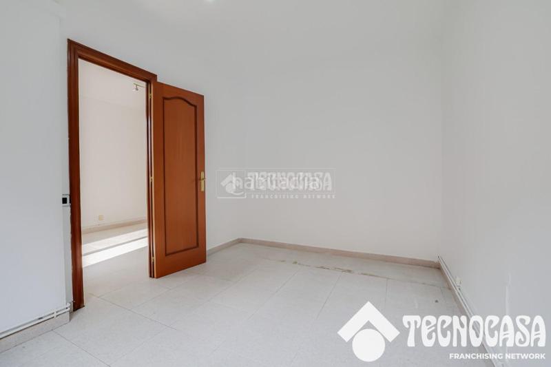 Foto bc1d5643-b780-403a-9cc3-d6fbbaa50b30. Piso  en venta en La Nova Esquerra de l´Eixample Barcelona