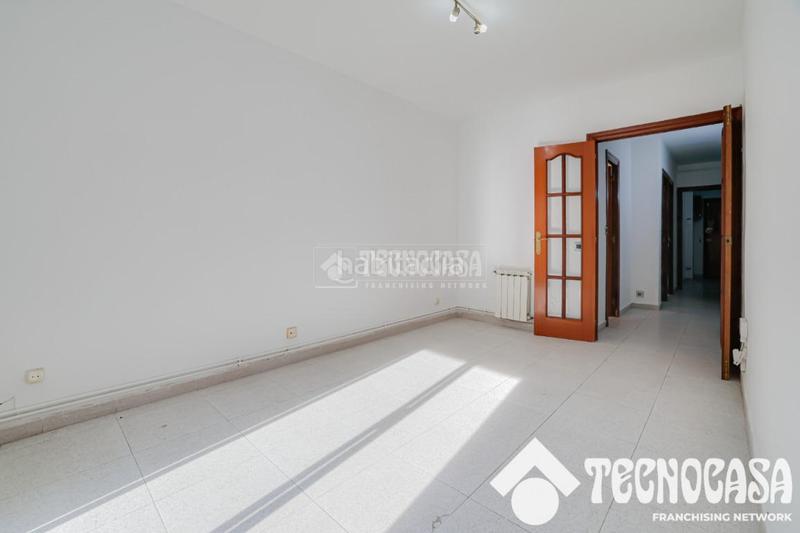 Foto cf4428c2-85eb-4cdb-a26d-fe70597ab40e. Piso  en venta en La Nova Esquerra de l´Eixample Barcelona