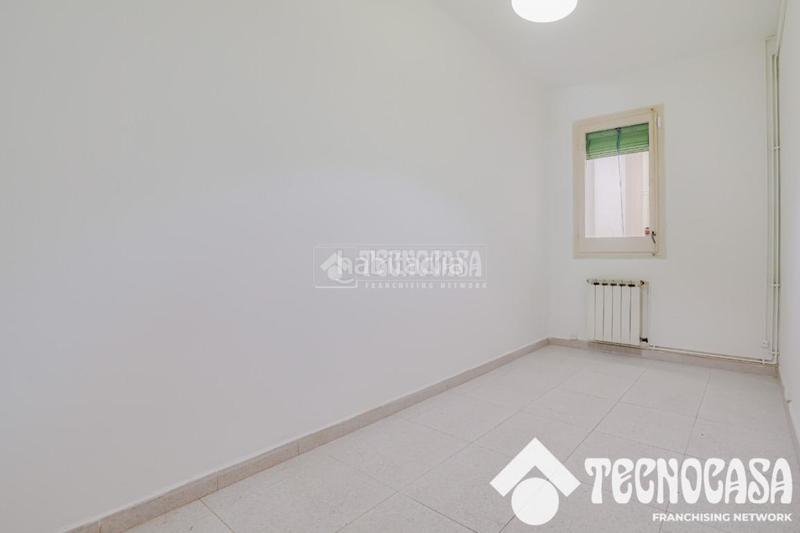 Foto e70b6f46-4f05-4c81-823b-abde12c9cda4. Piso  en venta en La Nova Esquerra de l´Eixample Barcelona