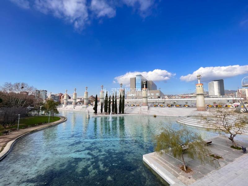 Foto 5063d331-7a28-4adc-8b4b-b0f482ee2144. Local comercial  en venta en Hostafrancs Barcelona