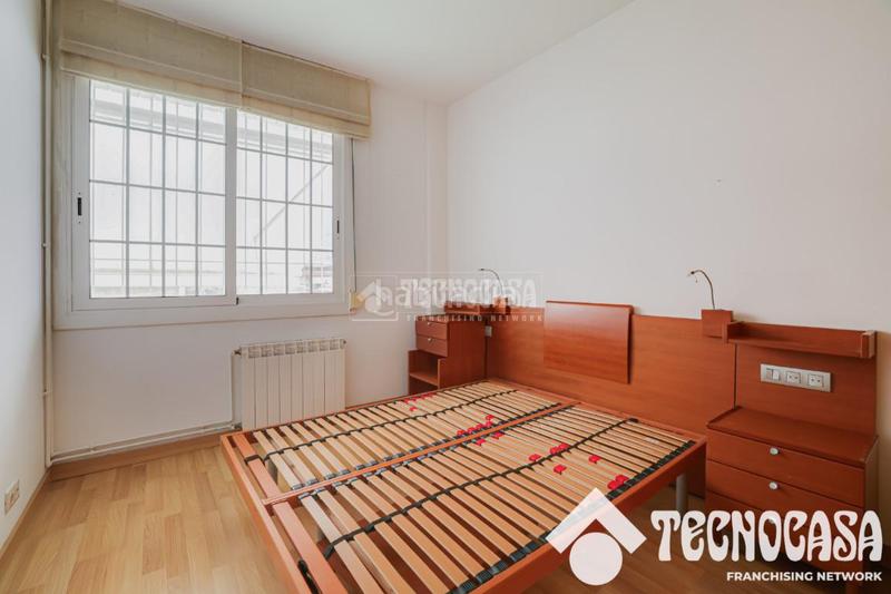 Foto bad8becb-424b-4780-8048-9498afa3d664. Piso  en venta en La Nova Esquerra de l´Eixample Barcelona