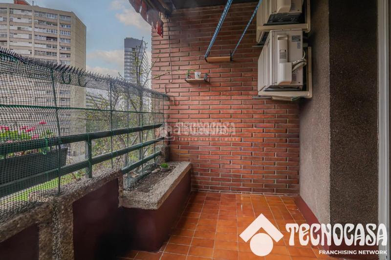 Foto ad308756-8343-49d6-b0fb-57a365759e04. Flat with parking in La Nova Esquerra de l´Eixample Barcelona