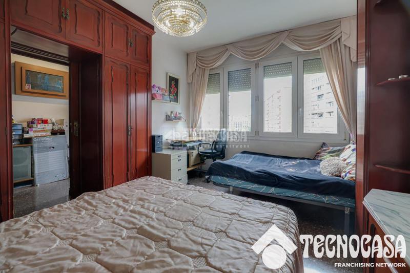 Foto de92ca88-be3e-4a8a-96b1-911e1f9344a8. Flat with parking in La Nova Esquerra de l´Eixample Barcelona