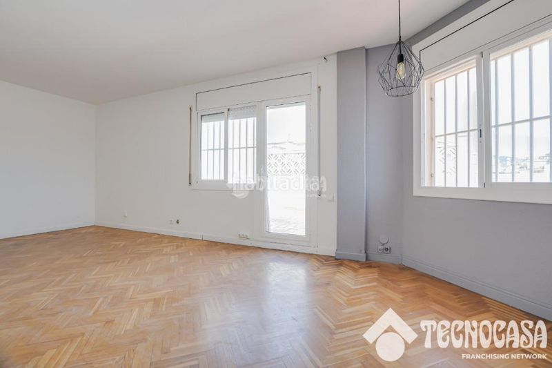 Foto 14fb78ea-c0b8-4868-94de-1d660f72892a. Àtic amb calefacció a La Nova Esquerra de l´Eixample Barcelona