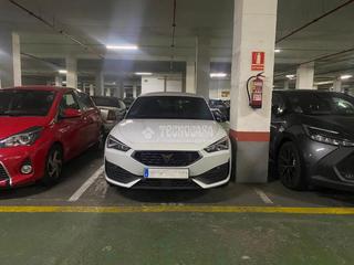 Aparcament cotxe a La Nova Esquerra de lEixample. Boxplaza de garaje en venta en barcelona