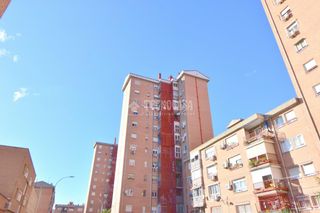 Flat in Entrevías. Piso en venta en madrid